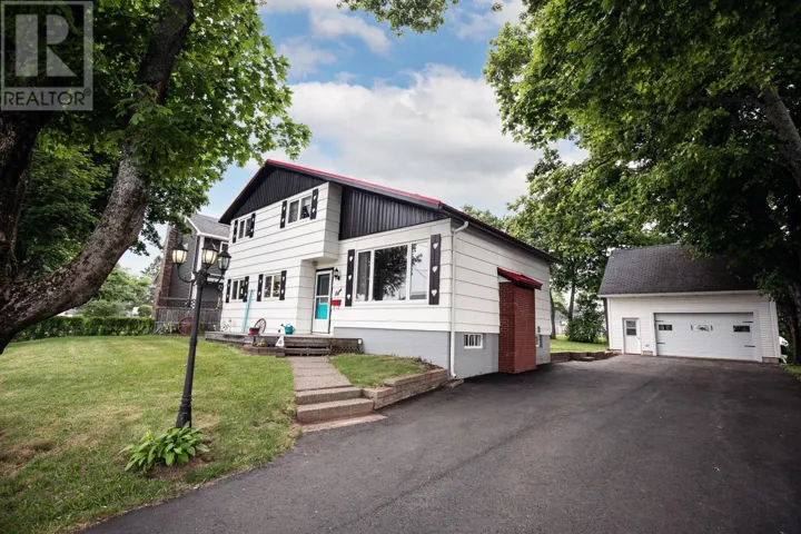 8 Allison Avenue, Amherst, Nova Scotia B4H3V4