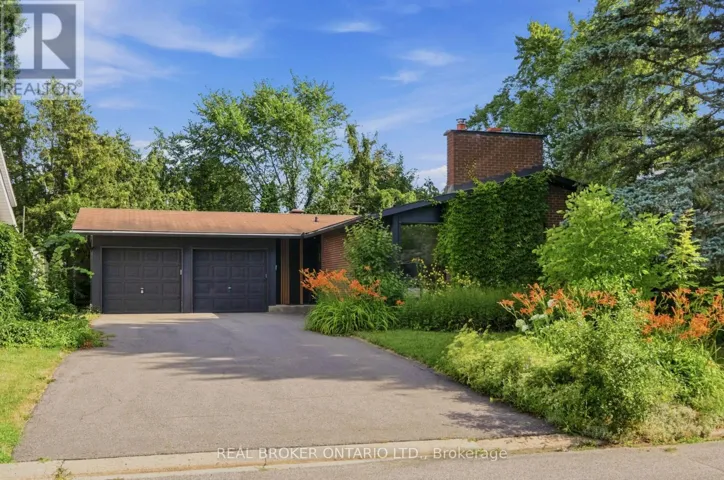 2021 WOODGLEN CRESCENT, Ottawa, Ontario K1J6G6