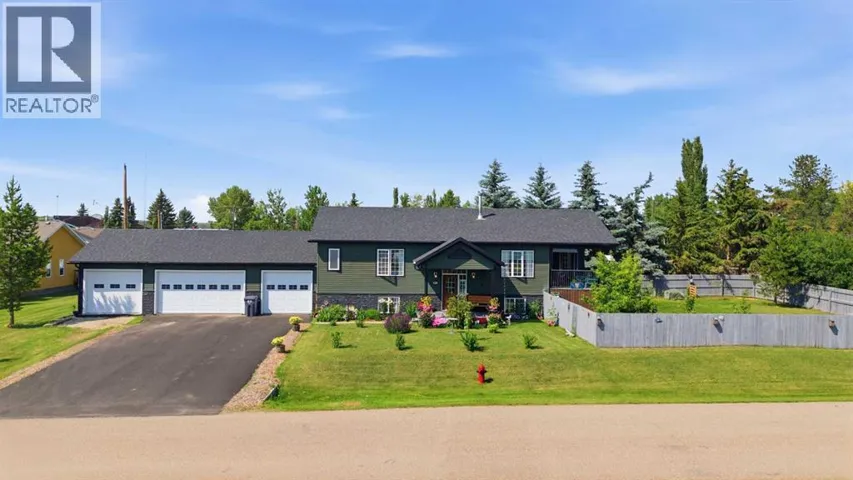428 6 Avenue, Elnora, Alberta T0M0Y0