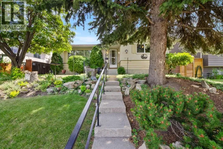 6832 Huntchester Road NE, Calgary, Alberta T2K5E6