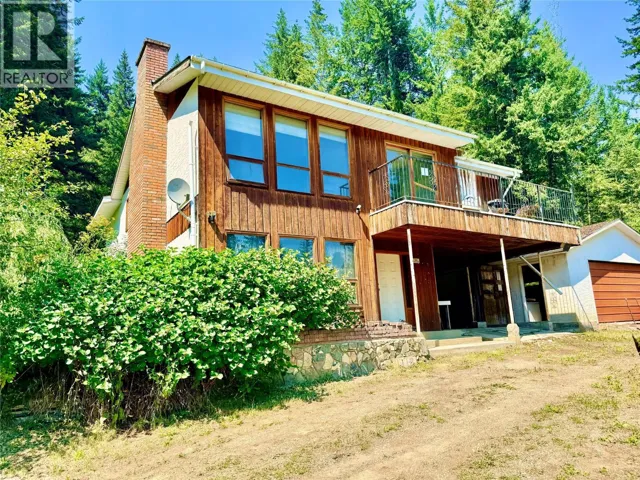 3332 Lakeview Heights Drive, Sorrento, British Columbia V0E2W1