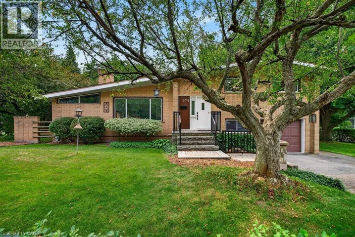 572 BRIDGMAN Avenue, Burlington, Ontario L7R2V4
