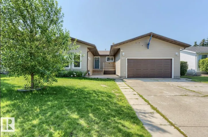10211 95 Ave, Morinville, Alberta T8R1E9