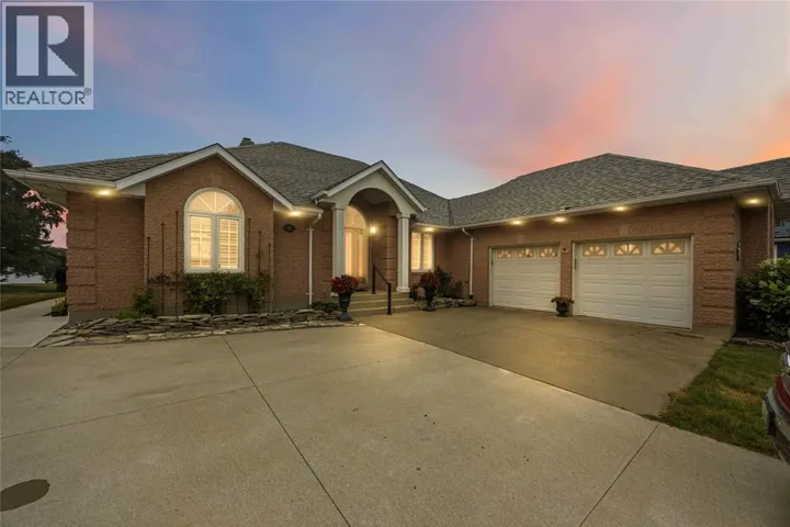 4352 LAMBTON LANE, Plympton-Wyoming, Ontario N0N1J6