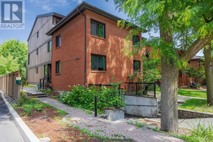 B - 35 ROBINSON AVENUE, Ottawa, Ontario K1N8N8