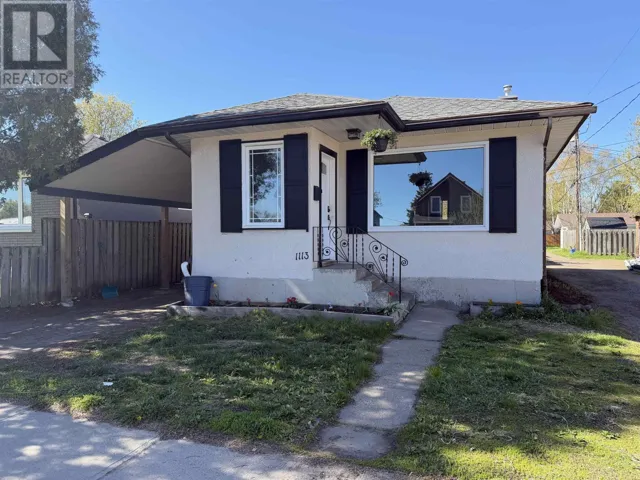 1113 Walsh ST, Thunder Bay, Ontario P7E4V2