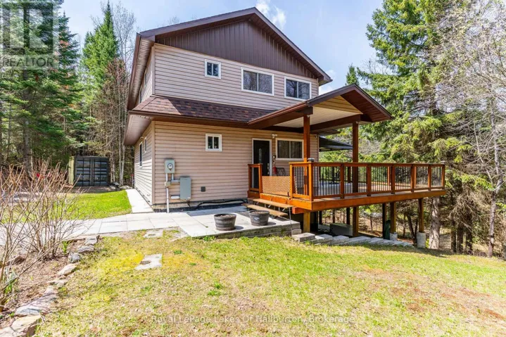 1033 BAYBERRY LANE, Highlands East (Glamorgan), Ontario K0M1R0
