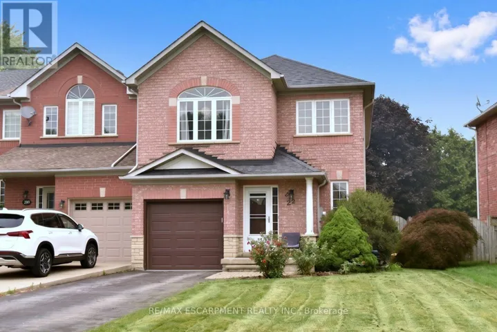 22 MOORE CRESCENT, Hamilton (Ancaster), Ontario L9G4Z5