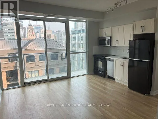1707 - 126 SIMCOE STREET, Toronto (Waterfront Communities), Ontario M5H4E6