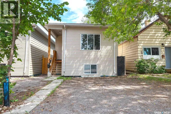 741 GARNET STREET, Regina, Saskatchewan S4T2X2