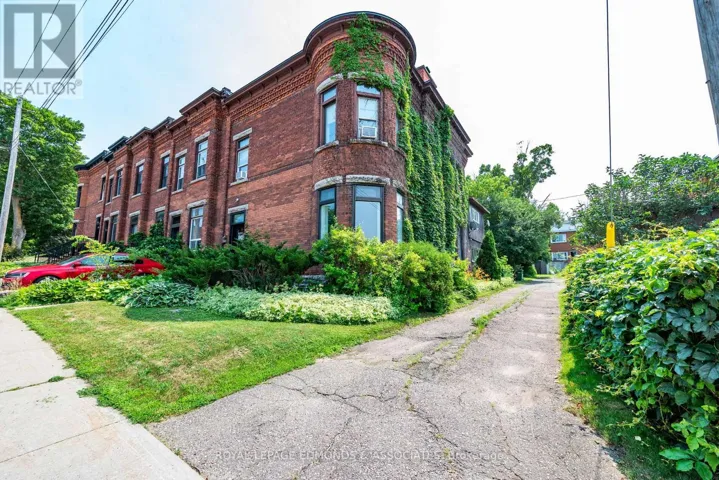 188 ESTHER STREET, Pembroke, Ontario K8A3C2