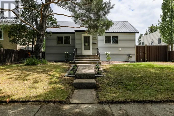 819 5 Street S, Lethbridge, Alberta T1J2C5