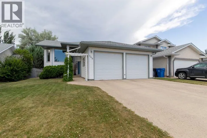 160 Heritage Boulevard W, Lethbridge, Alberta T1K6X1