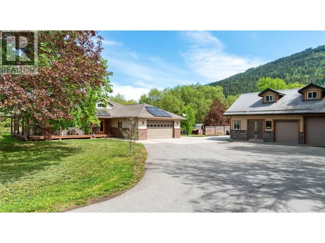 3960 50 Street NE, Salmon Arm, British Columbia V1E1Y5