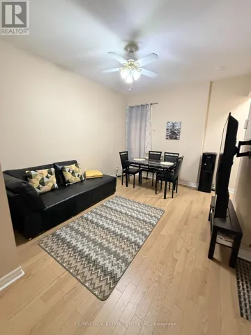6 RAY AVENUE, Toronto (Weston-Pellam Park), Ontario M6M2A8
