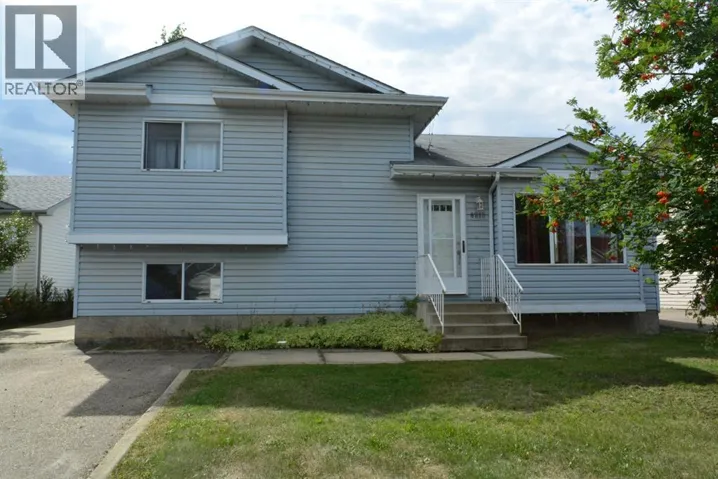 8213 105 Ave, Peace River, Alberta T8S1M8