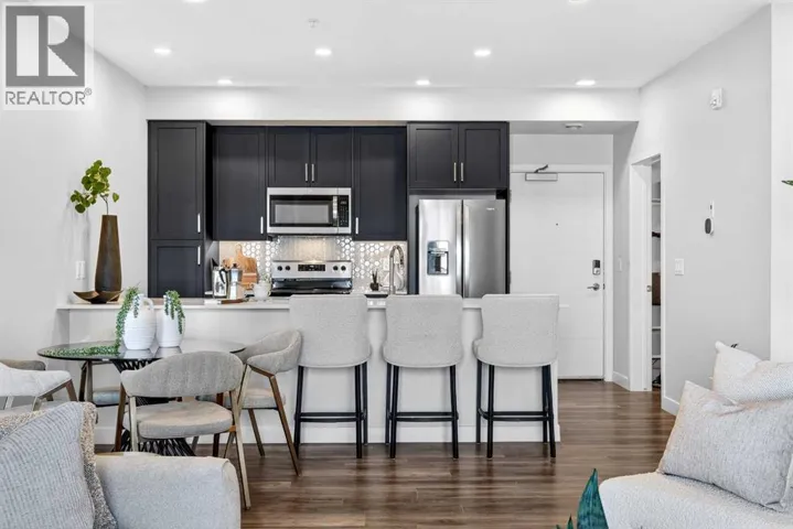 303, 255 Les Jardins Park SE, Calgary, Alberta T2C5W9