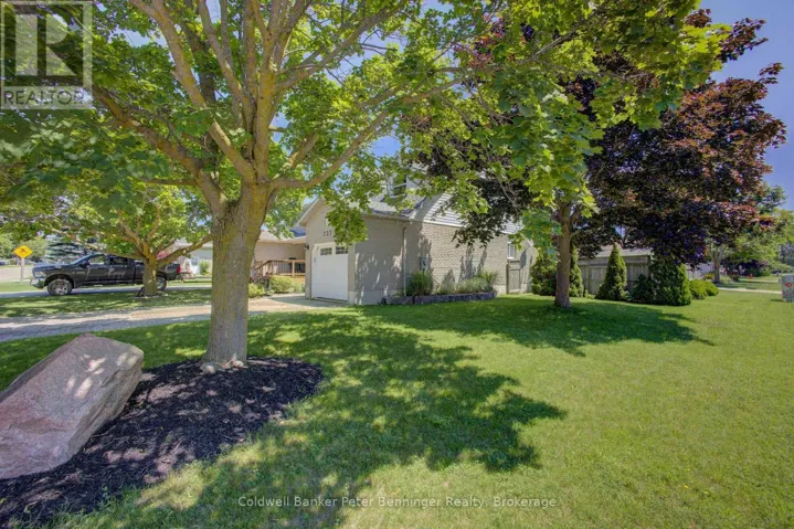 737 MACKENDRICK DRIVE N, Kincardine, Ontario N2Z3A4