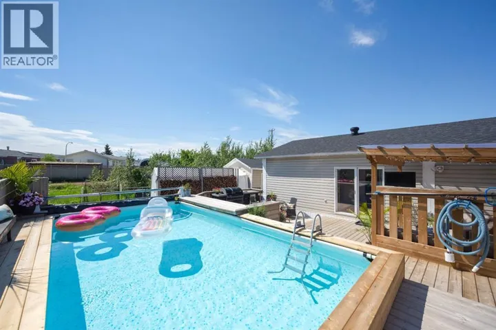 240 Grandview Crescent, Fort McMurray, Alberta T9H4X8