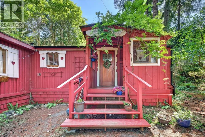 141 Pallot Way, Salt Spring, British Columbia V8K2M5