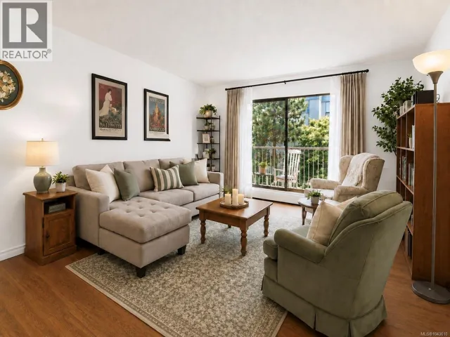 220 3225 Eldon Pl, Saanich, British Columbia V8Z6A7