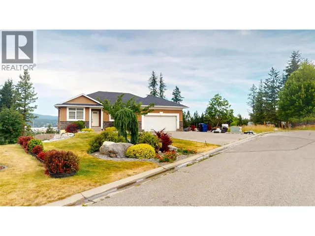 1631 Mt. Pyramid Crescent, Cranbrook, British Columbia V1C6K8