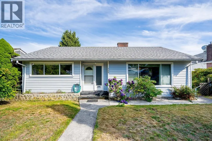 240 E EIGHTH AVENUE, New Westminster, British Columbia V3L4K2
