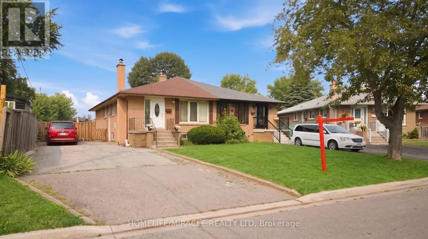 7089 LANDEN COURT, Mississauga (Malton), Ontario L4T2H9