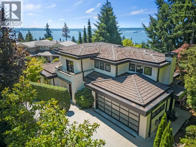 2650 ROSEBERY AVENUE, West Vancouver, British Columbia V7V3A2