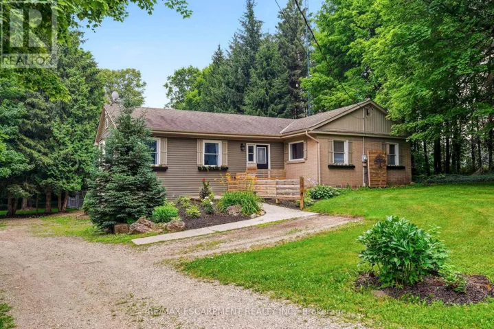 318 10TH CONCESSION ROAD E, Hamilton, Ontario L8B1H6