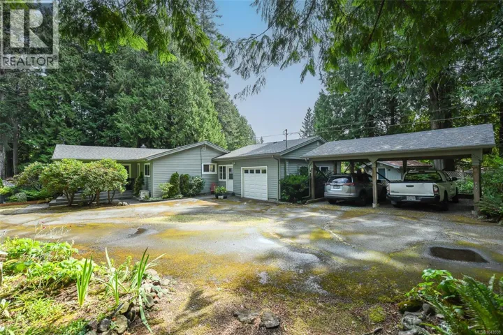 100 Baynes Dr, Fanny Bay, British Columbia V0R1W0