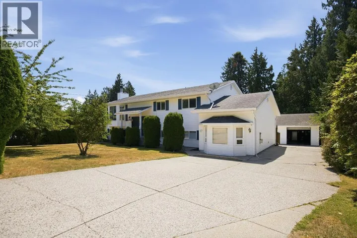 1137 SUNNYSIDE ROAD, Gibsons, British Columbia V0N1V3