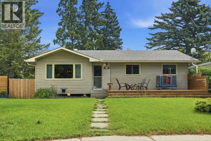 9832 Athens Road SE, Calgary, Alberta t2j1b9
