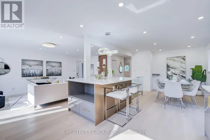 60 WARNER AVENUE, Toronto (Victoria Village), Ontario M4A1Z4