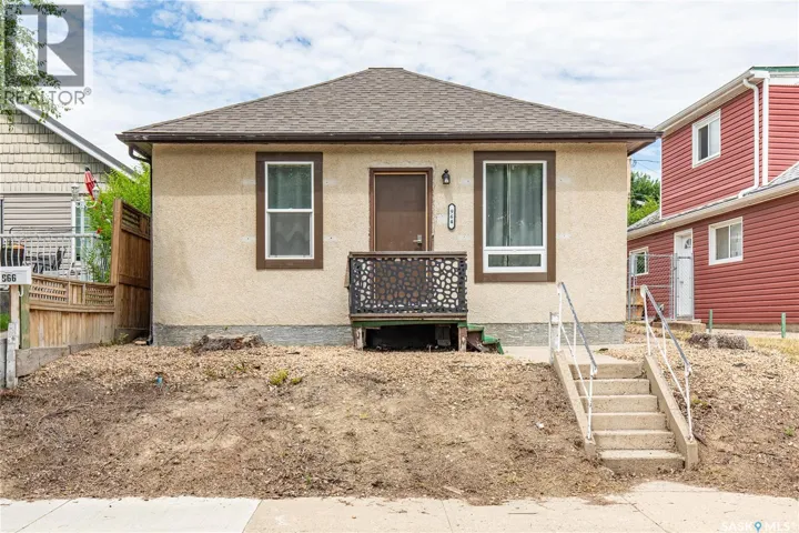 964 Athabasca STREET W, Moose Jaw, Saskatchewan S6H2E4
