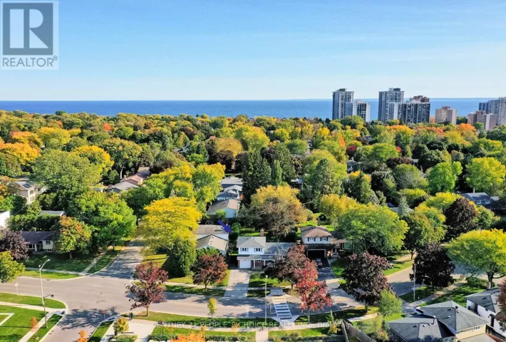 2132 HIXON STREET, Oakville (BR Bronte), Ontario L6L1T4