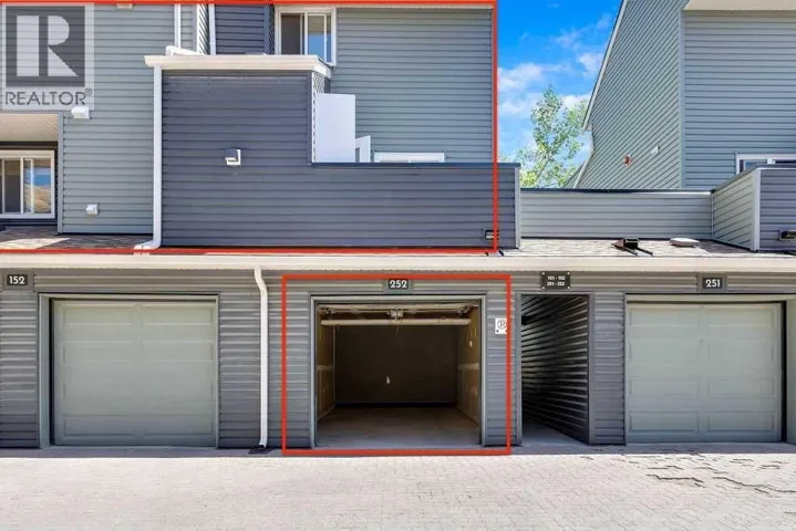 252, 66 Glamis Green SW, Calgary, Alberta T3E6V1