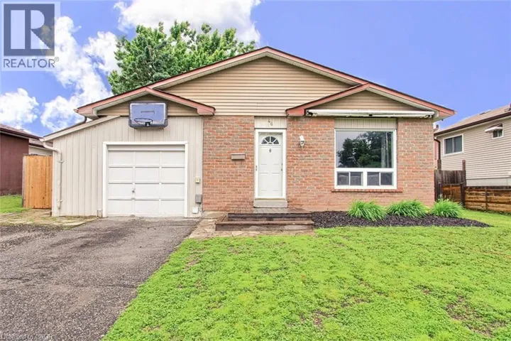 46 AUSTEN Lane, Barrie, Ontario L4N5C7