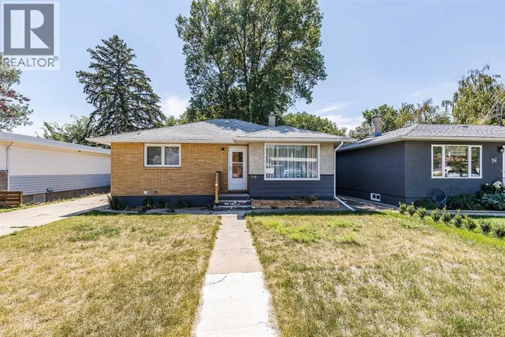 549 2 Street NW, Medicine Hat, Alberta T1A6K2