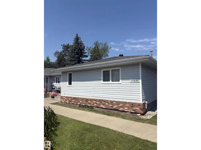 17520 CALLINGWOOD RD NW NW, Edmonton, Alberta T5T5P1