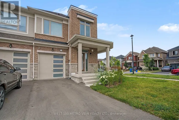 11 EDMINSTON DRIVE, Centre Wellington (Fergus), Ontario N1M0J3