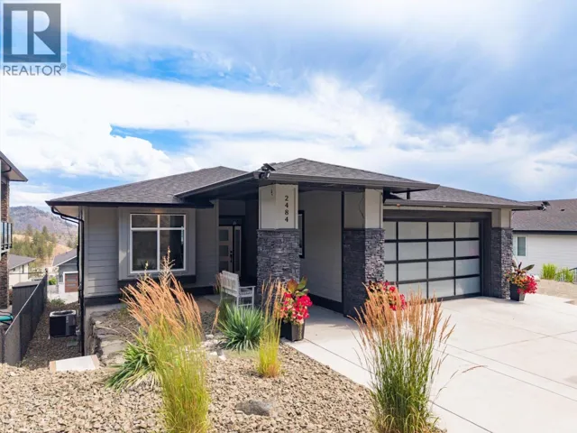 2484 Tallus Heights Lane, West Kelowna, British Columbia V4T3M2