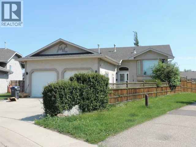 25 Fulmar, Sylvan Lake, Alberta T4S2K7