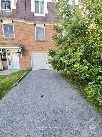 1833 AXMINSTER COURT, Ottawa, Ontario K1C1Z5