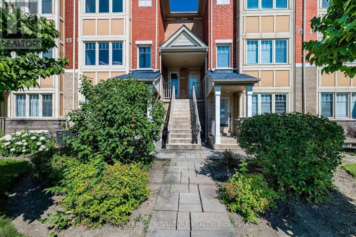 17 - 3985 EGLINTON AVENUE W, Mississauga (Churchill Meadows), Ontario L5M0E8