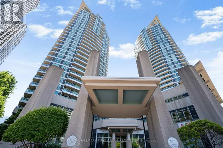 305 - 33 ELM DRIVE W, Mississauga (City Centre), Ontario L5B4M2