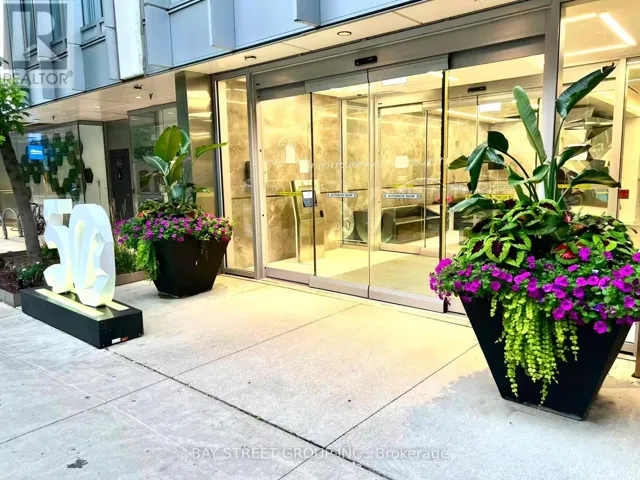 906 - 50 MCCAUL STREET, Toronto (Kensington-Chinatown), Ontario M5T0B6