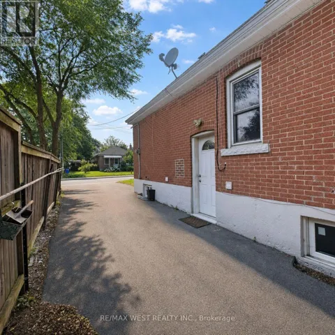 BSMT - 53 SHADYSIDE AVENUE, Hamilton (Burkholme), Ontario L8V3E2