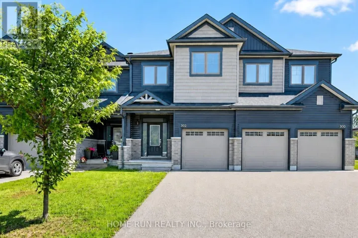 302 GRACKLE STREET, Ottawa, Ontario K1X0G7