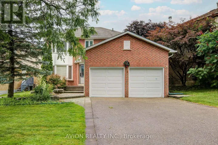 9 FALAN HEIGHTS CRESCENT, Aurora (Aurora Heights), Ontario L4G5C2